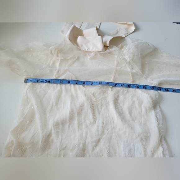 Express Tulle Polka Dot Tie Mock Neck Puff Sleeve Top Cream XS - Picture 10 of 11